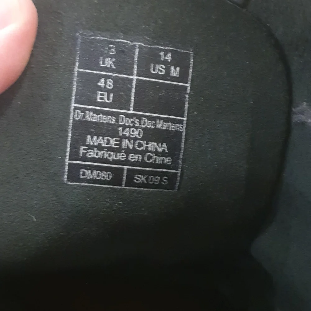 DOC MARTENS SIZE 13 20 Hole Boots - Picture 5 of 5